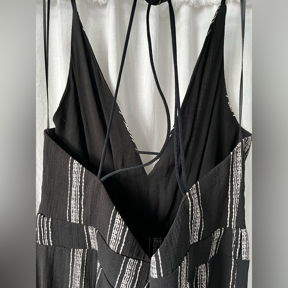 LUXXEL STRAPPY BLACK JUMPSUIT - Picture 2 of 5